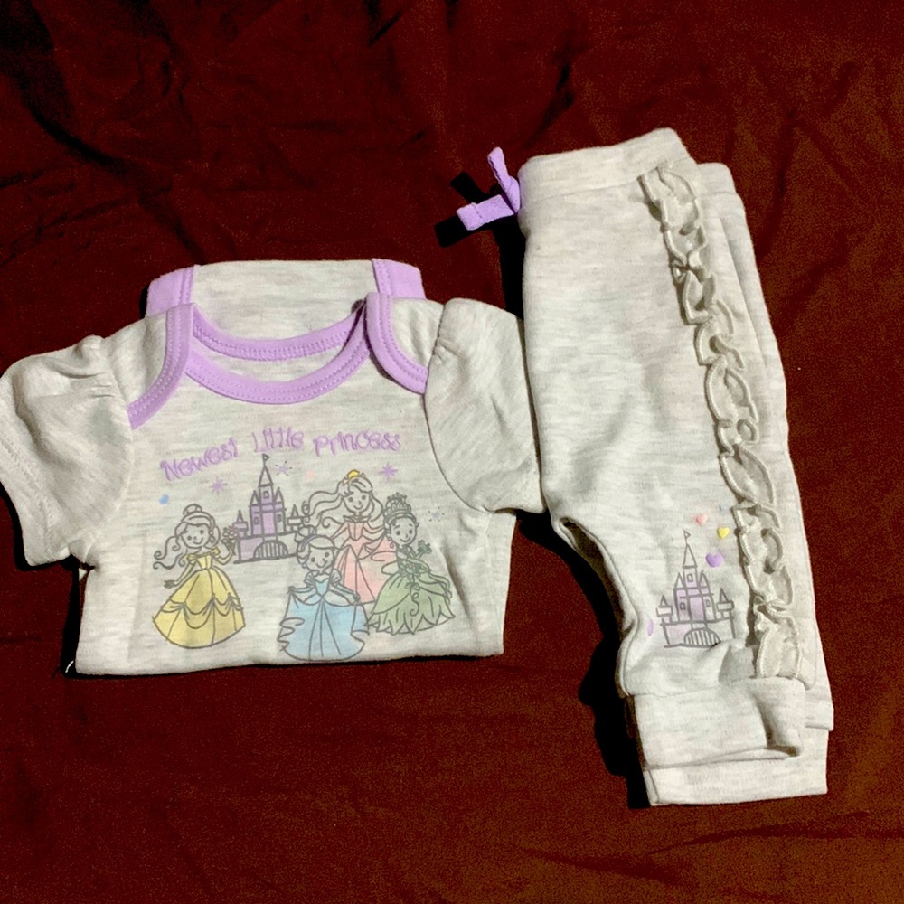 3 girl Disney outfits